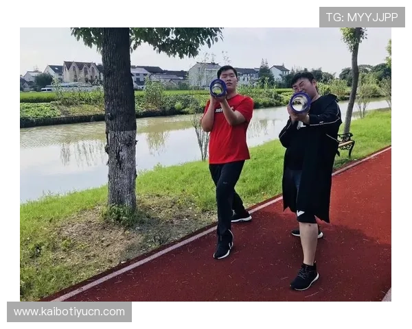 如何通过余立峰体育的专业培训提升团队合作与运动精神 如何通过余立峰体育的专业培训提升团队合作与运动精神